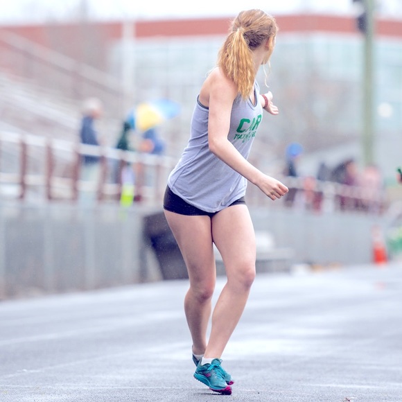 Meet your Posher, Madison - Picture 1 of 1